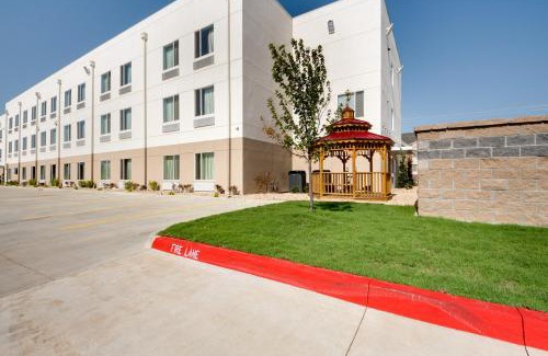 Tulsa Hotel | Budget-Friendly Motel 6 in Tulsa with Pet & Child Amenities