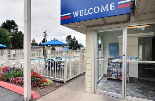 Tumwater Hotel | Budget-Friendly Motel 6 in Tumwater, WA - Olympia with Pool