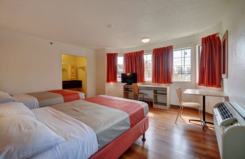 Wethersfield Hotel | Budget-Friendly Motel 6 Wethersfield, CT with Breakfast