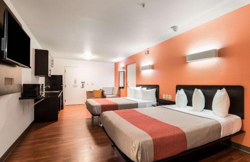Wilkes-Barre Hotel | Budget-Friendly Motel 6 Wilkes Barre Arena with Great Amenities