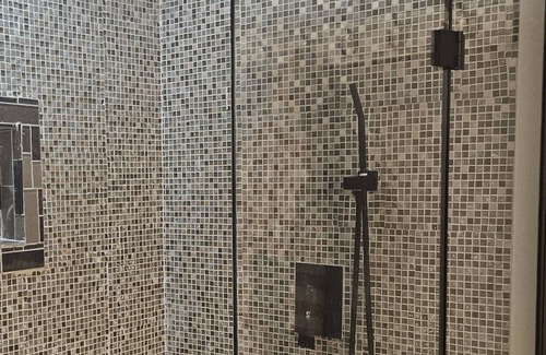 Bonanza Hotel | Cozy Motel 9: Rated 8/10 with Spa and Family Amenities