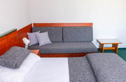 Cernozice Hotel | Discover Motel Arkus: Pet-Friendly Stay with Breakfast