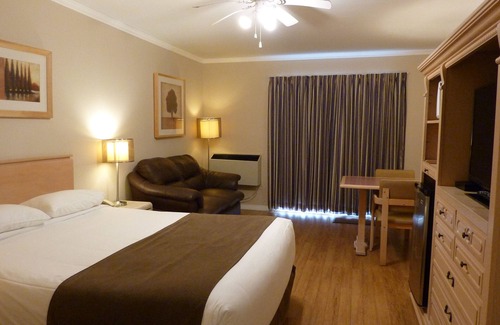 Becancour Regional County Municipality Hotel | Budget-Friendly Motel Becancour with Breakfast & Kitchen
