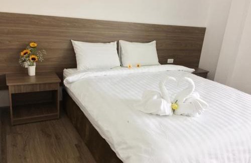 Binh Lap Hotel | Budget-Friendly Motel Cam Lập: Family & Pet Friendly Stay