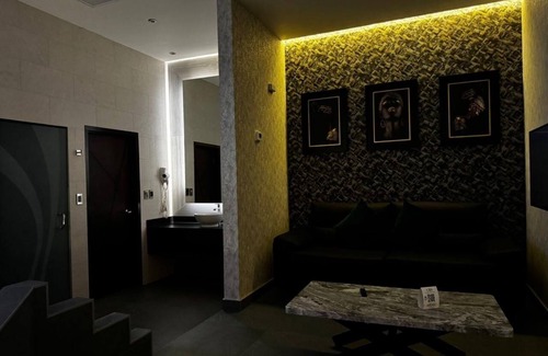 Mexicali Hotel | Relax at Motel Cies: Guest Rated 10/10 with Spa & Dining
