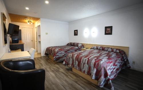 Joliette Regional County Municipality Hotel | Welcoming Stay at Motel Classique with Oceanfront Pool