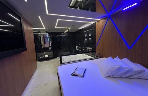 Sao Paulo Hotel | Budget-Friendly Stay at Motel Disco Verde with Breakfast