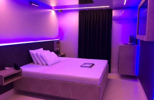 Sao Paulo Hotel | Cozy Stay at Motel Disco Verde with Complimentary Breakfast