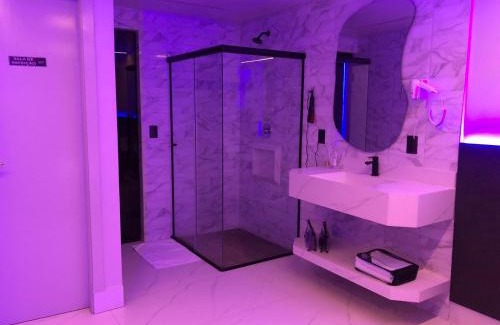 Sao Paulo Hotel | Cozy Stay at Motel Disco Verde with Complimentary Breakfast
