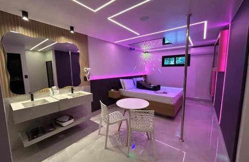 Sao Paulo Hotel | Discover Motel Disco Verde Congonhas with Hot Tub Access
