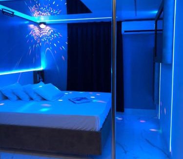 Sao Paulo Hotel | Inviting Stay at Motel Disco Verde: Breakfast & Hot Tub