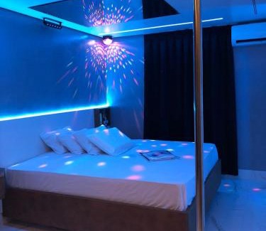 Sao Paulo Hotel | Inviting Stay at Motel Disco Verde: Breakfast & Hot Tub