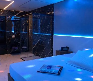 Sao Paulo Hotel | Inviting Stay at Motel Disco Verde: Breakfast & Hot Tub