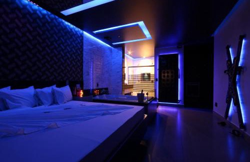 Limeira Hotel | Discover Motel Deslize Limeira: Breakfast & Hot Tub Awaits