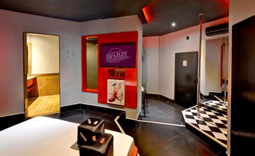 Uberlandia Hotel | Budget-Friendly Stay at Motel Deslize Uber with Breakfast
