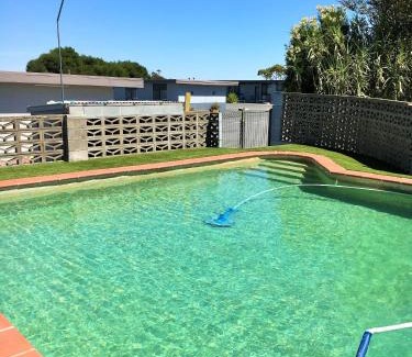 Dimboola Hotel | Discover Motel Dimboola: Family-Friendly with Pool Access