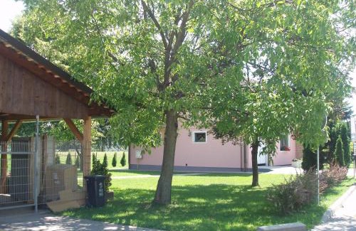 Spodnje Hoce Bed & Breakfast | Discover Motel Divjak: Top-Rated Stay with Family Amenities