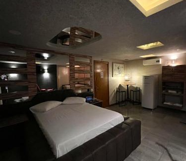 Nao-Me-Toque Hotel | Family-Friendly Getaway at Motel Ponto G with Hot Tub