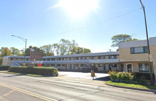 Wildwood Hotel | Family-Friendly Stay at Edgebrook Motel - Great Location!