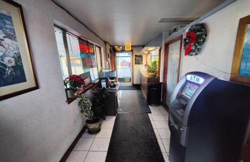 Wildwood Hotel | Family-Friendly Stay at Edgebrook Motel - Great Location!