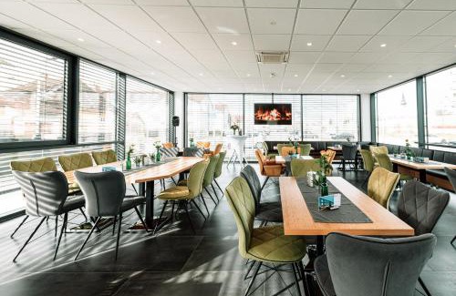 Grieskirchen Hotel | Pet-Friendly Motel Grieskirchen with Breakfast & High Reviews