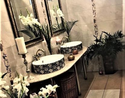 Kolbiel Hotel | Cozy Motel Jaśminowy Dworek - 4-Star Family Retreat