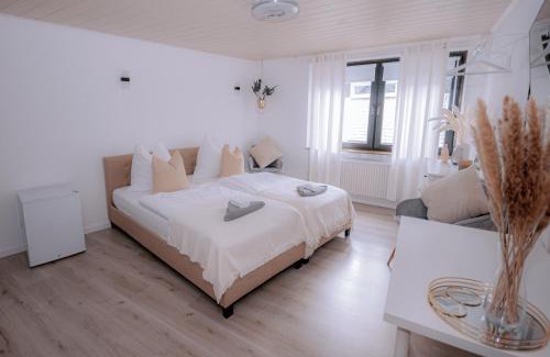 Haiger Apartment | Budget-Friendly Comfort at Motel Kalos with Breakfast Included