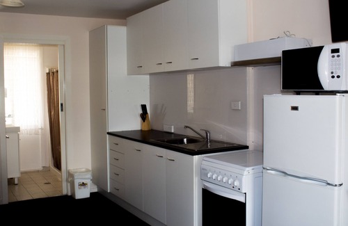 South Kempsey Hotel | Guest Rated 8.6 at Motel Kempsey - Pool & Breakfast Included