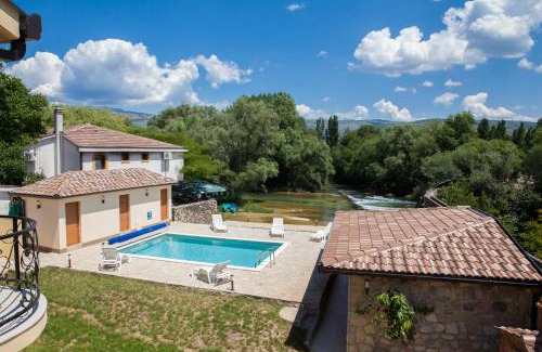 Blagaj Hotel | Cozy Oceanfront Getaway at Motel Kolo with Pool & Views