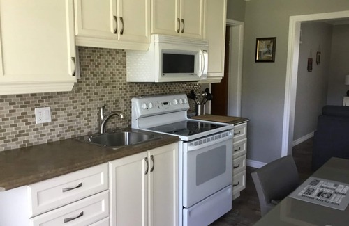 Coaticook Hotel | Discover Motel La Source: Family-Friendly & Highly Rated