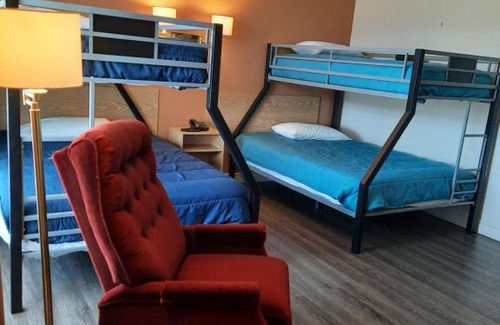 Matane Hotel | Oceanfront Motel Le Campagnard de Matane for Family Getaways