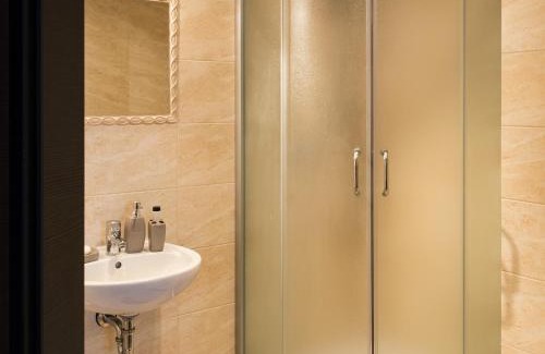 gmina Zalesie Hotel | Comfortable Stay at Motel LESTA with Breakfast & Pet-Friendly