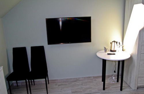 Poreba Wielka Hotel | Budget-Friendly Motel Lunar with Breakfast & Family Amenities