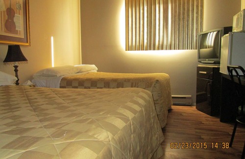 Duberger-Les Saules Hotel | Cozy Stay at Motel Lustre d'Or with Kitchen & Breakfast