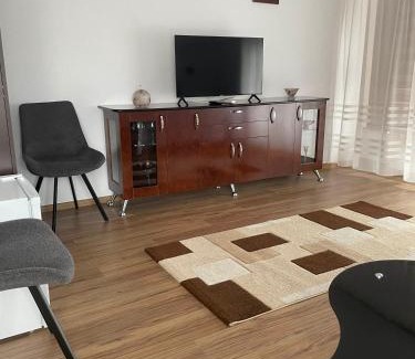 Deva Hotel | Budget-Friendly Motel Maestro with Family Dining Options