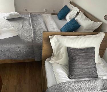 Deva Hotel | Budget-Friendly Motel Maestro with Family Dining Options