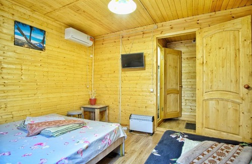 Pavlovsk House | Budget-Friendly Stay at Motel MaksiM-4 DON with Breakfast