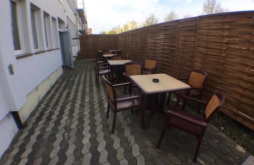 Aschersleben Hotel | Budget-Friendly Stay at Motel Monteur with Family Amenities