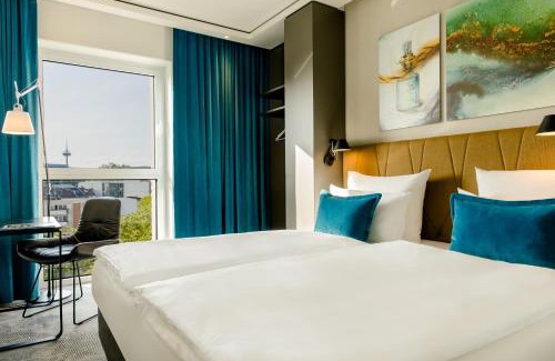 Altstadt-Sued Hotel | Pet-Friendly Comfort at Motel One Köln-Waidmarkt