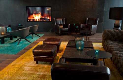 Obergiesing Hotel | Discover Motel One München-Campus: Pet-Friendly Comfort