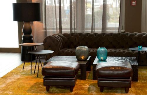 Obergiesing Hotel | Discover Motel One München-Campus: Pet-Friendly Comfort