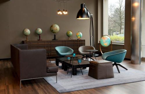 Obergiesing Hotel | Discover Motel One München-Campus: Pet-Friendly Comfort