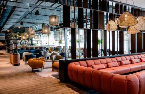 Issy-les-Moulineaux Hotel | Motel One Paris-Porte de Versailles
