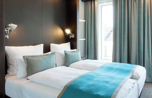 Cannstatt-Mitte Hotel | Explore Motel One Stuttgart - Bad Cannstatt, Rated 9.2/10