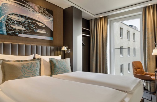 Feuerbach-Ost Hotel | Charming Motel One Stuttgart-Feuerbach with Breakfast Included