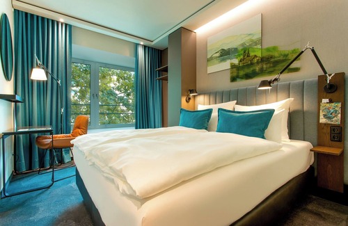Hauptbahnhof Hotel | Discover Motel One Stuttgart-Hauptbahnhof: Rated 9.2/10