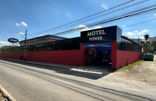 California Hotel | Budget-Friendly Stay at Motel Power with Restaurant Access