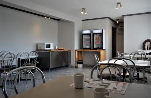 Forestville Hotel | Pet-Friendly Getaway at Motel Quatre Saisons with Hot Tub