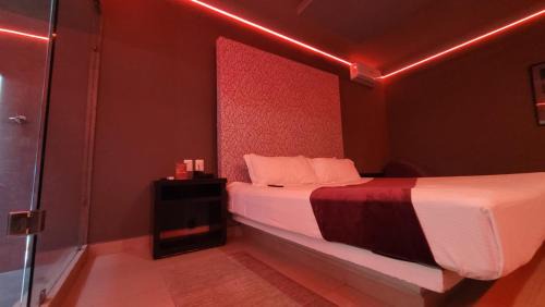 Queretaro Hotel | Budget-Friendly Motel Real de Queretaro with Hot Tub & Breakfast