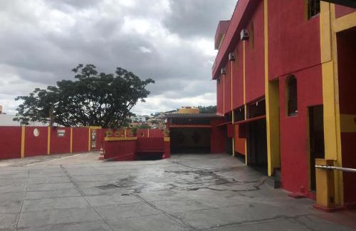 Cinquentenario Hotel | Budget-Friendly Stay at MOTEL RED LOVE with Breakfast